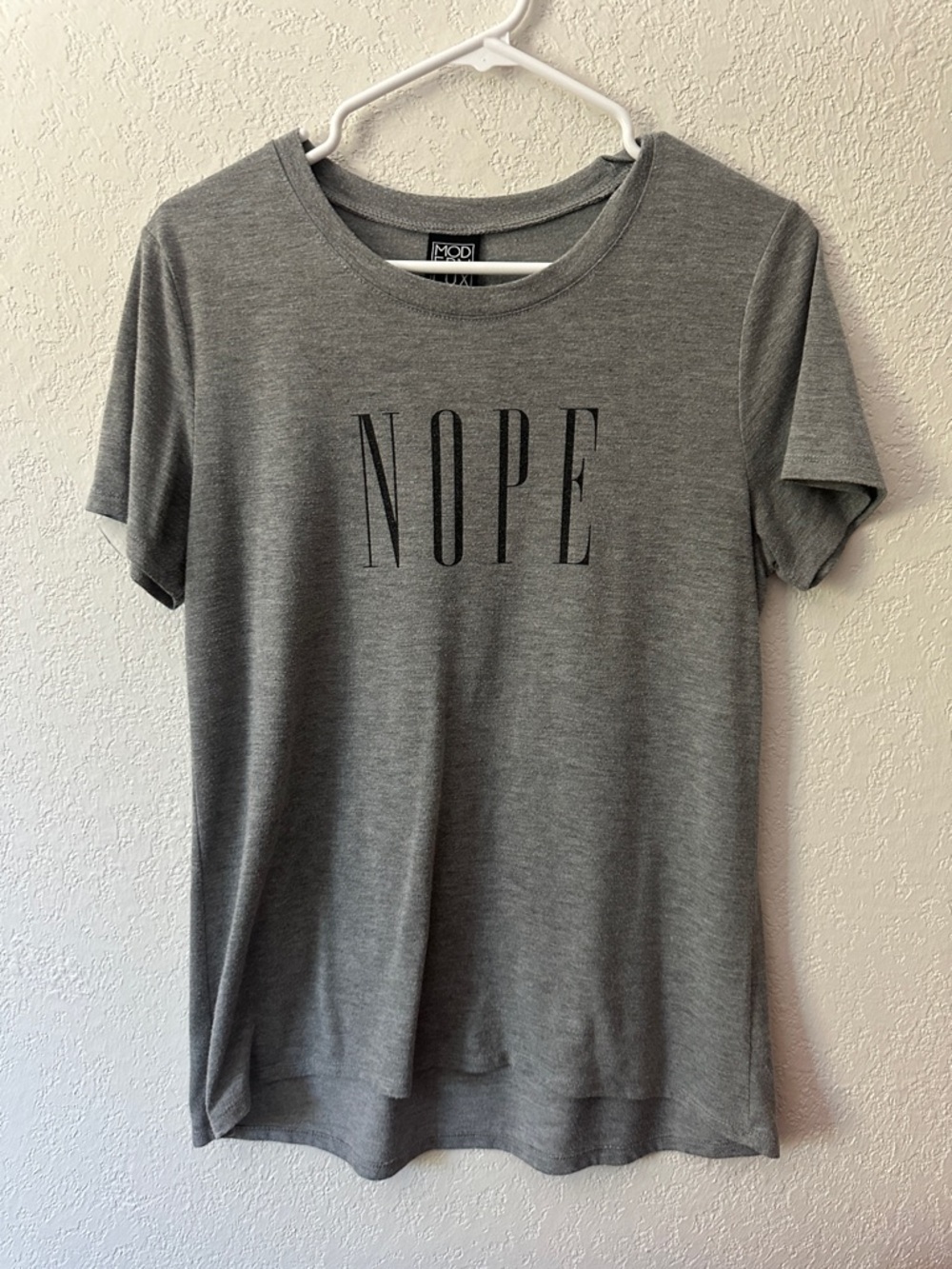 Moda Gray 'NOPE' Short Sleeve Graphic Tee
